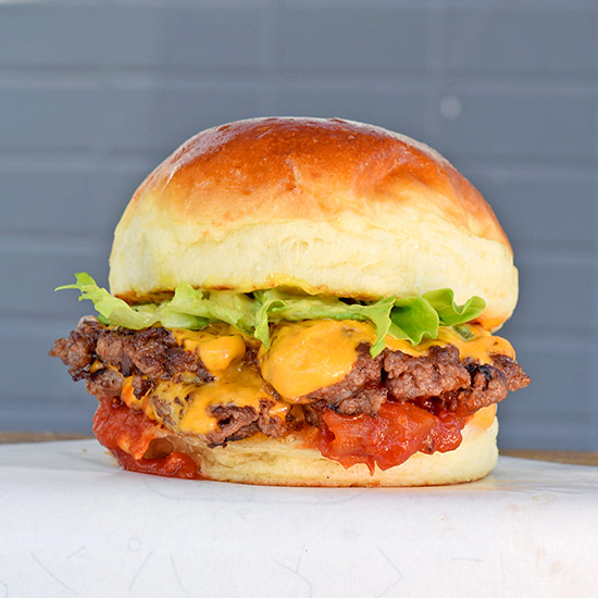 にくと、パン。